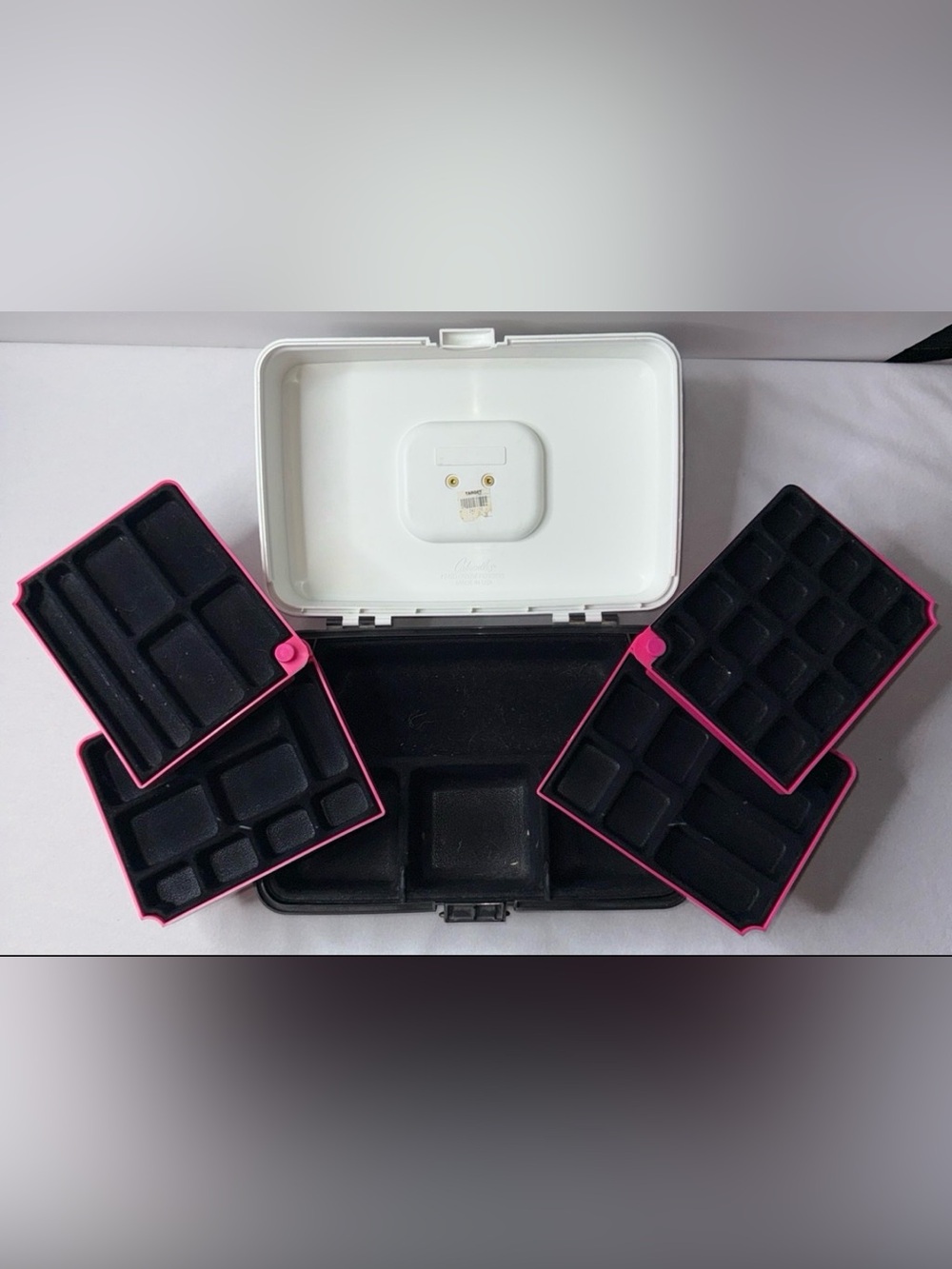 Retro Plastic Storage Case with Red Accent - Picture 3 of 6